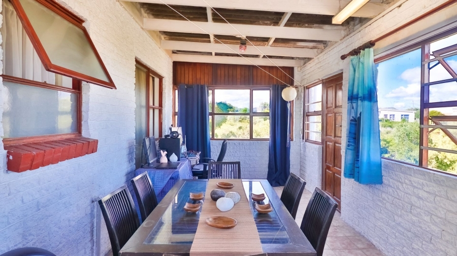 4 Bedroom Property for Sale in Pearly Beach Western Cape